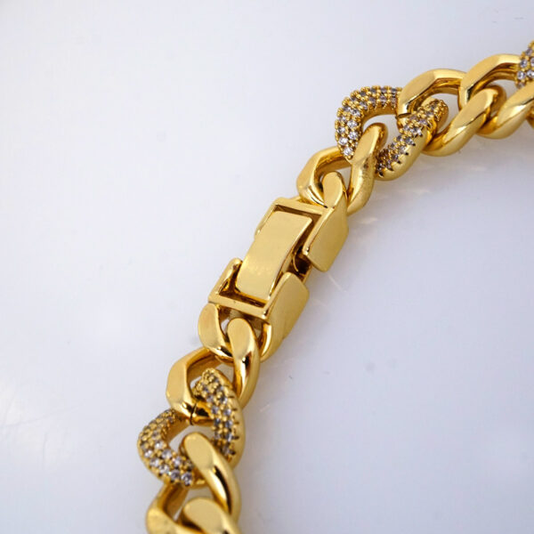 Brazalete de Acero Inoxidable Bañado en Oro 14K – BR1142 - Imagen 3