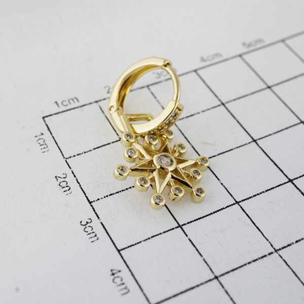 Aretes de Acero Inoxidable Bañados en Oro 14K – EA20091 - Imagen 3