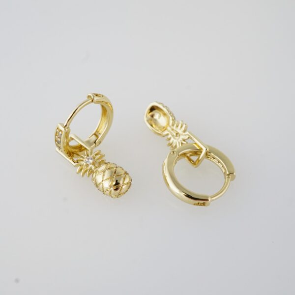 Aretes de Acero Inoxidable Bañados en Oro 14K – EA20471 - Imagen 2
