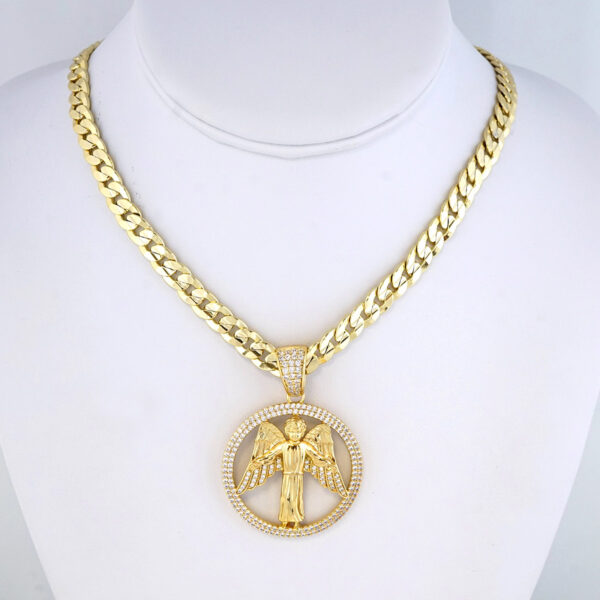 Cadena de Acero Inoxidable Bañada en Oro 14K – CH1341