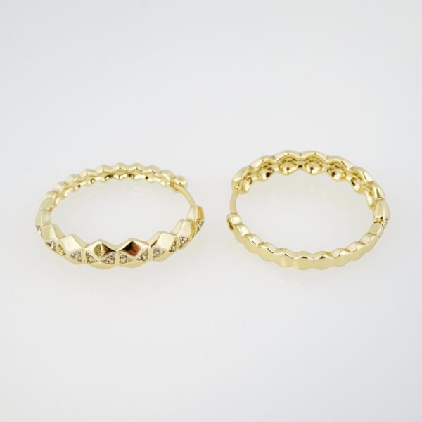 Aretes de Acero Inoxidable Bañados en Oro 14K – EA20355 - Imagen 2