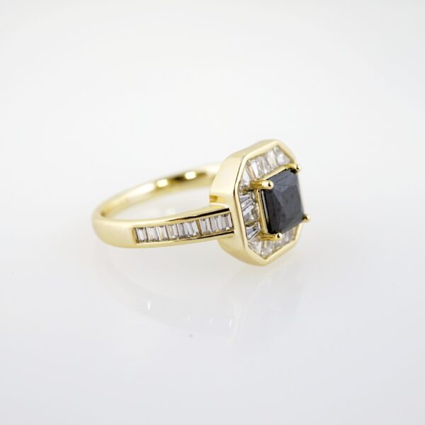 Anillo de Acero Inoxidable Bañado en Oro 14k - RG038 - Imagen 2