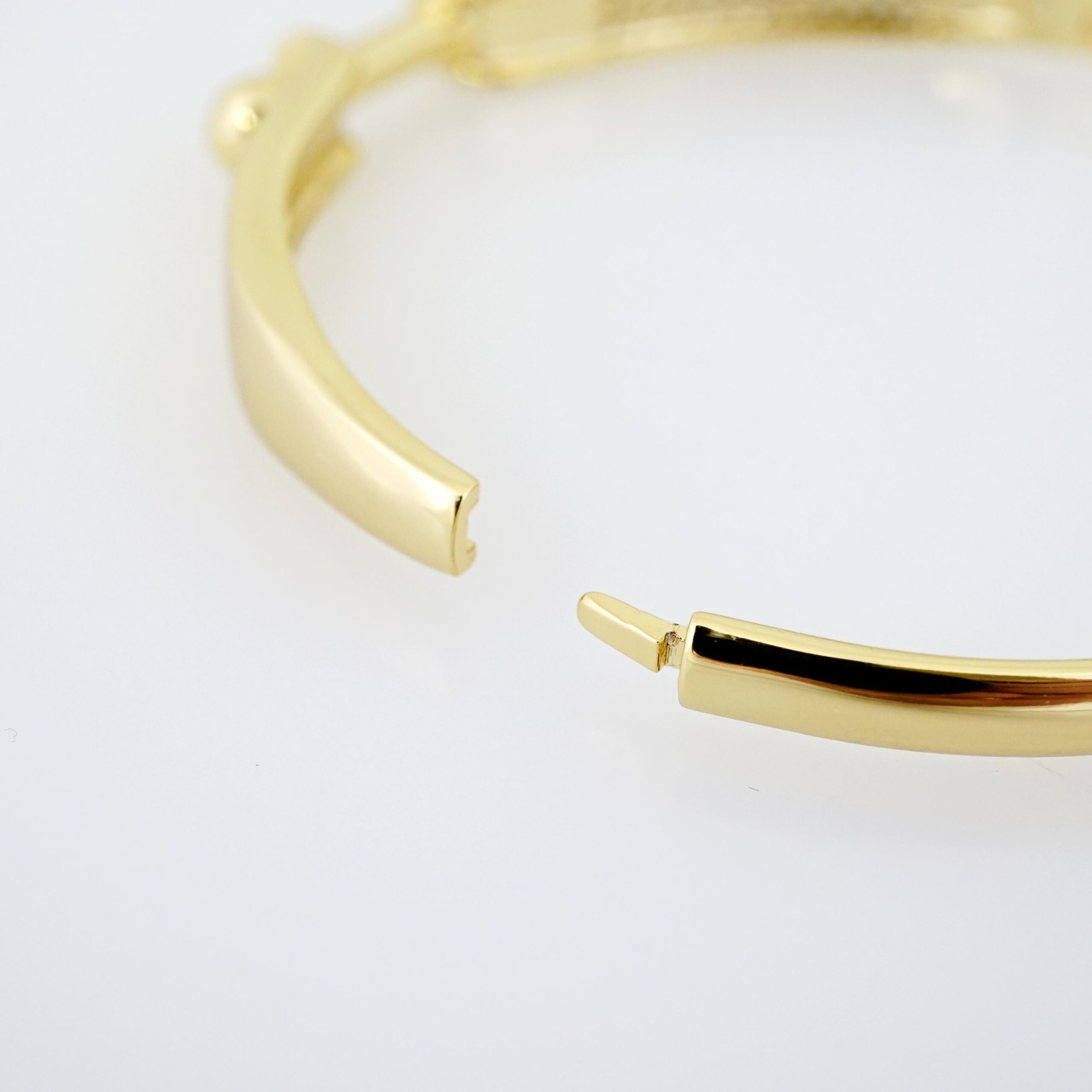 Pulso de Acero Bañado en Oro 14k - BA081 - Imagen 3