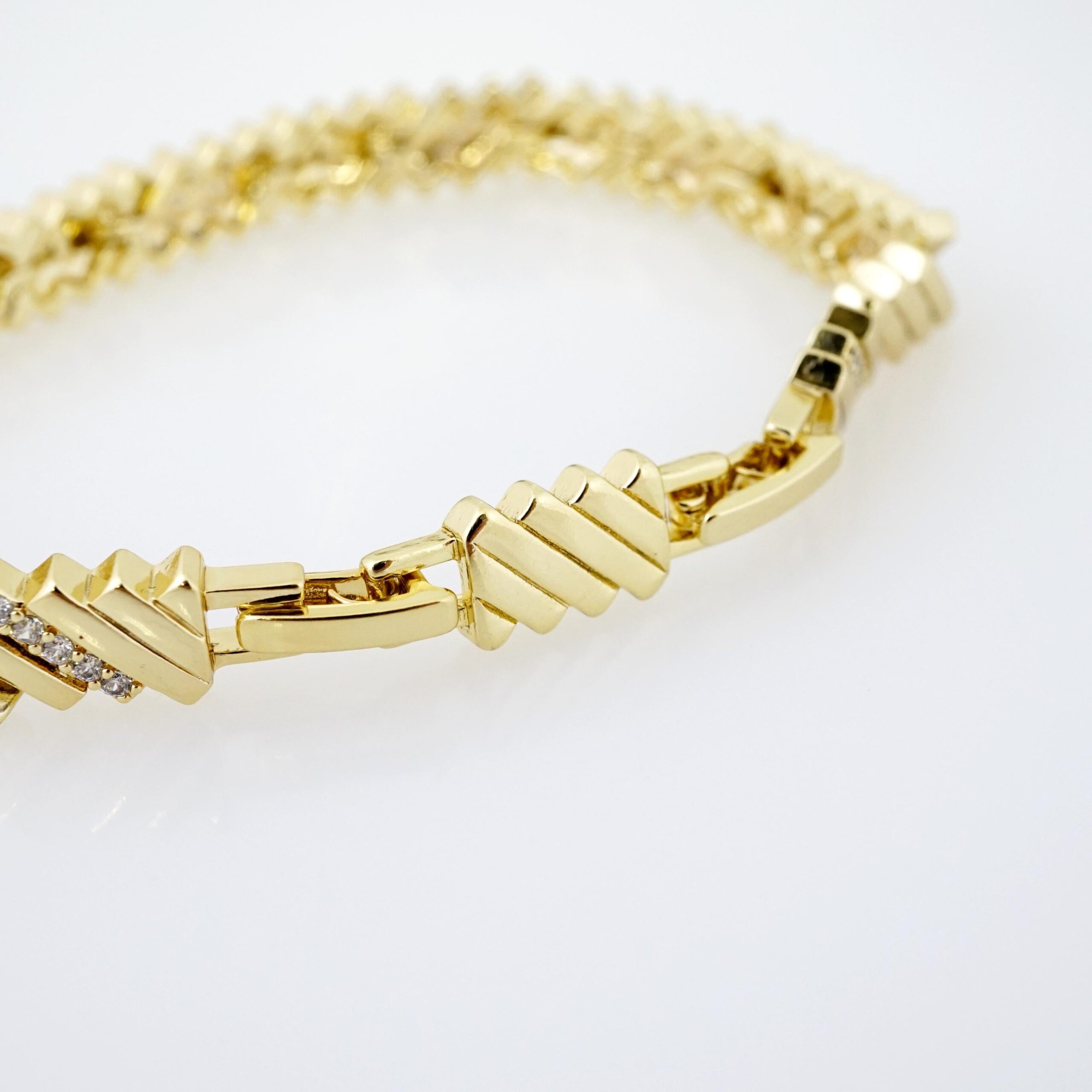 Brazalete de Acero Bañada en Oro 14k - BR0005 - Imagen 3