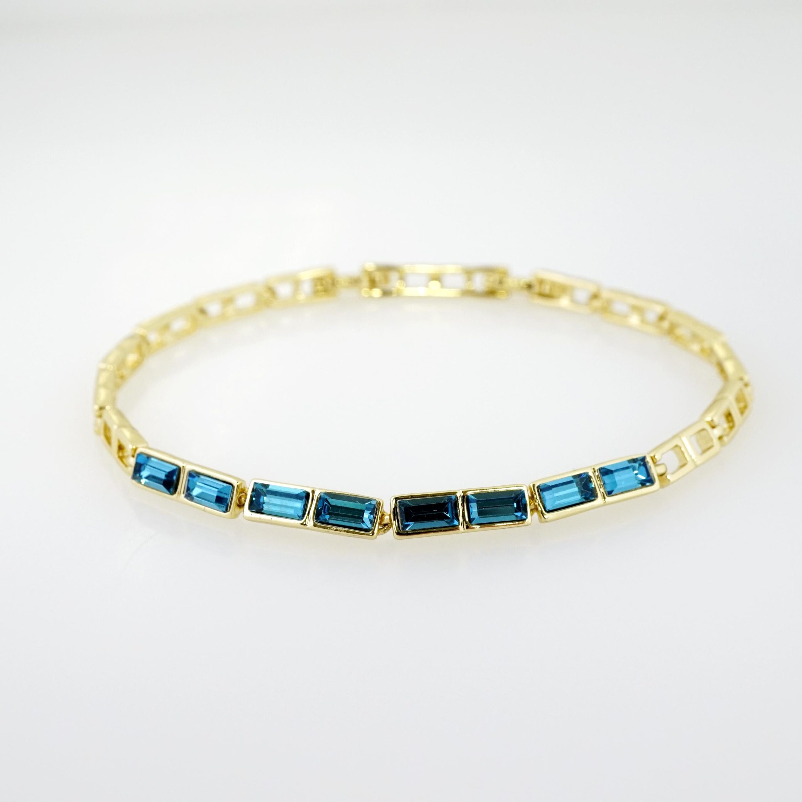 Brazalete de Acero Bañada en Oro 14k - BR0011