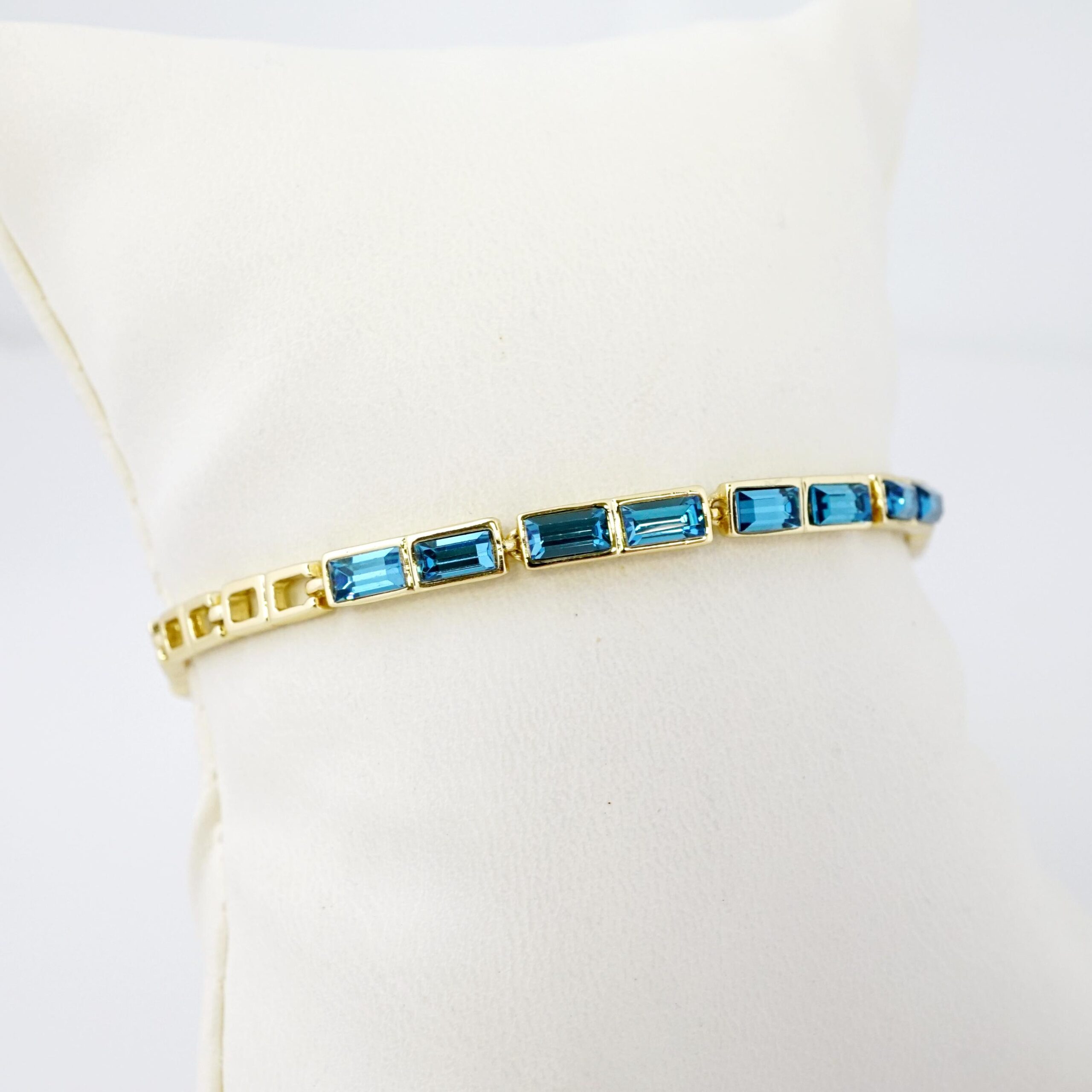 Brazalete de Acero Bañada en Oro 14k - BR0011 - Imagen 2