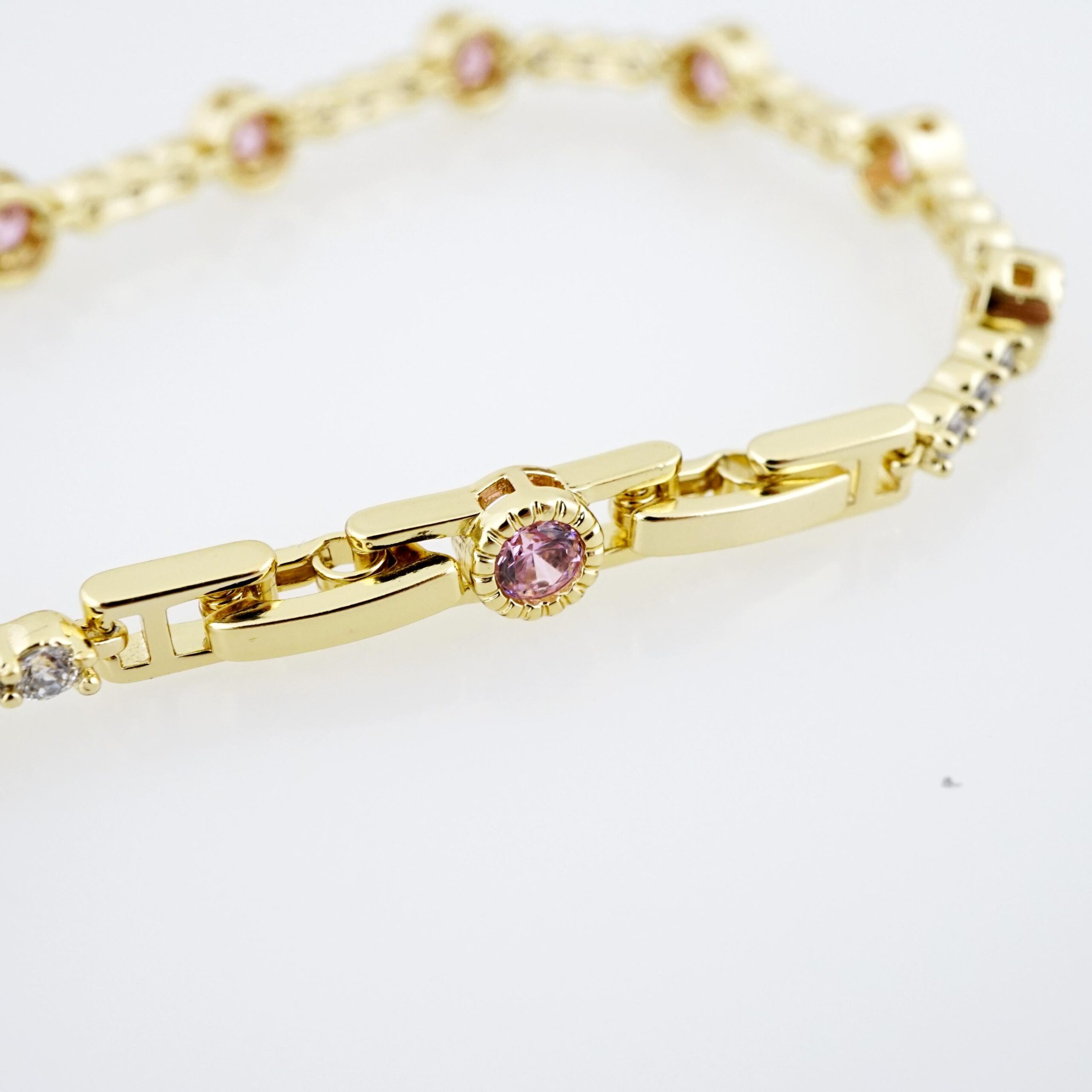 Brazalete de Acero Bañado en Oro 14k - BR0095 - Imagen 3