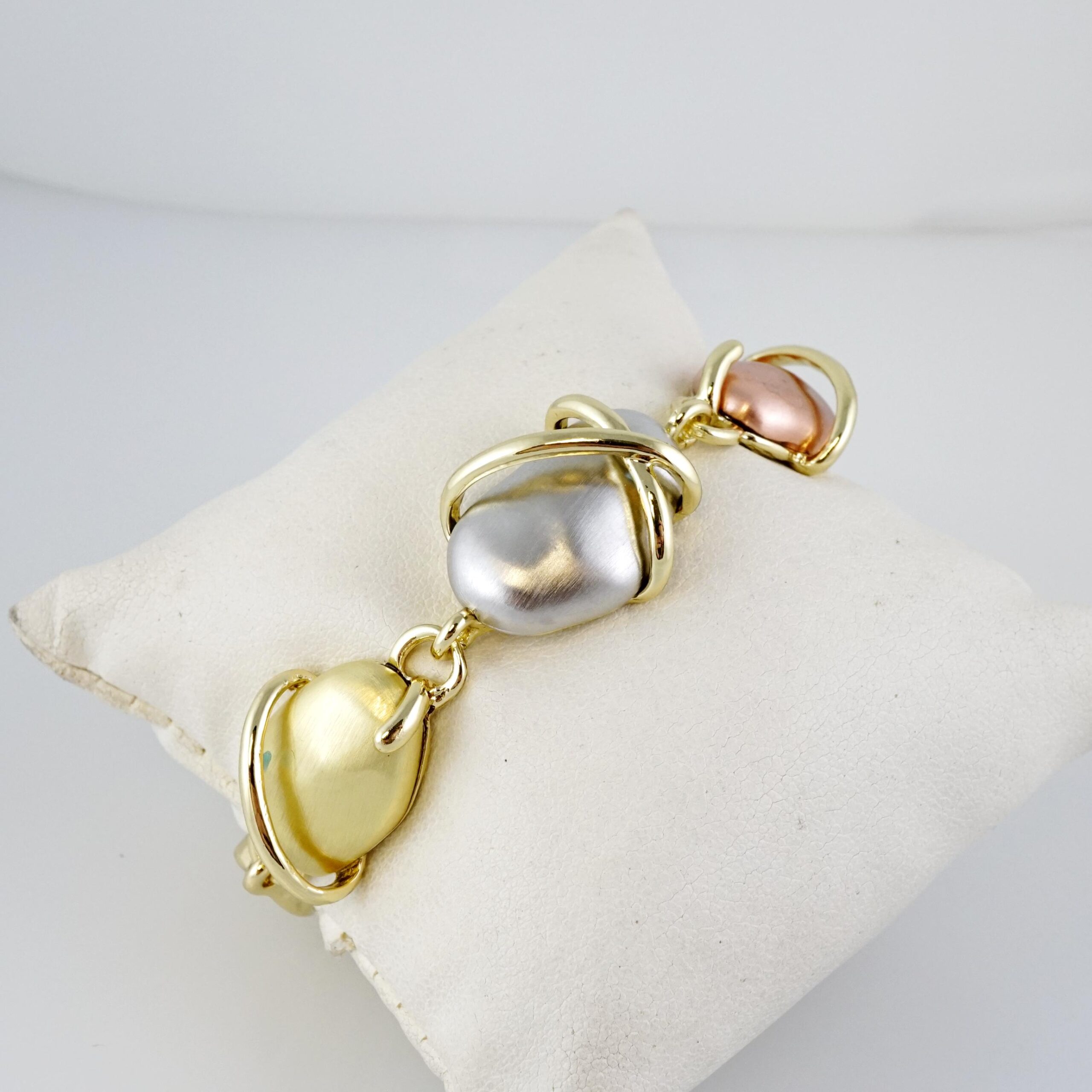 Brazalete de Acero Bañado en Oro 14k - BR0100 - Imagen 2