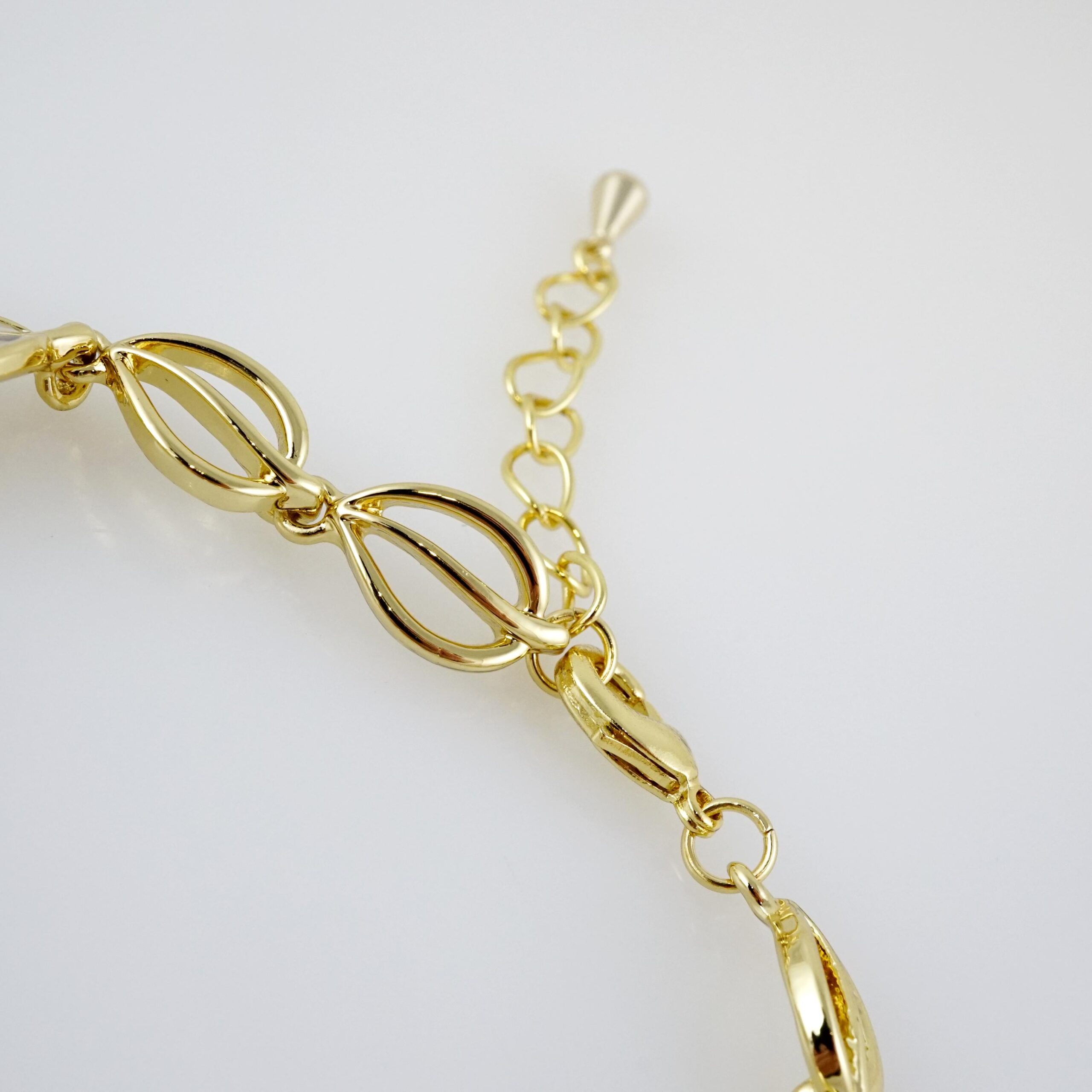 Brazalete de Acero Bañado en Oro 14k - BR0108 - Imagen 3