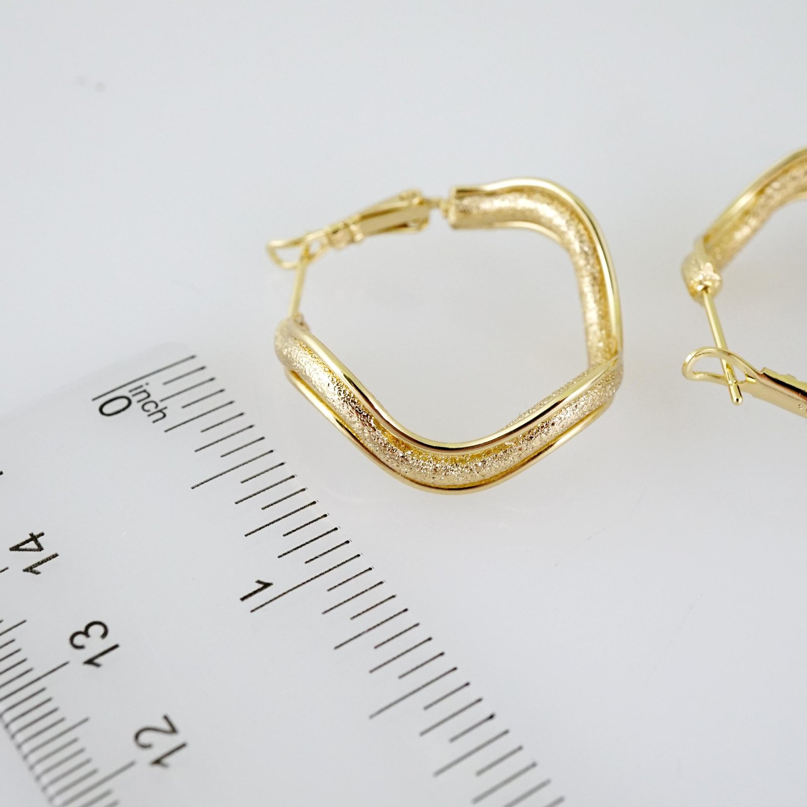 E2551 Earrings - Aretes - Plain - 14K Real Color - Image 3