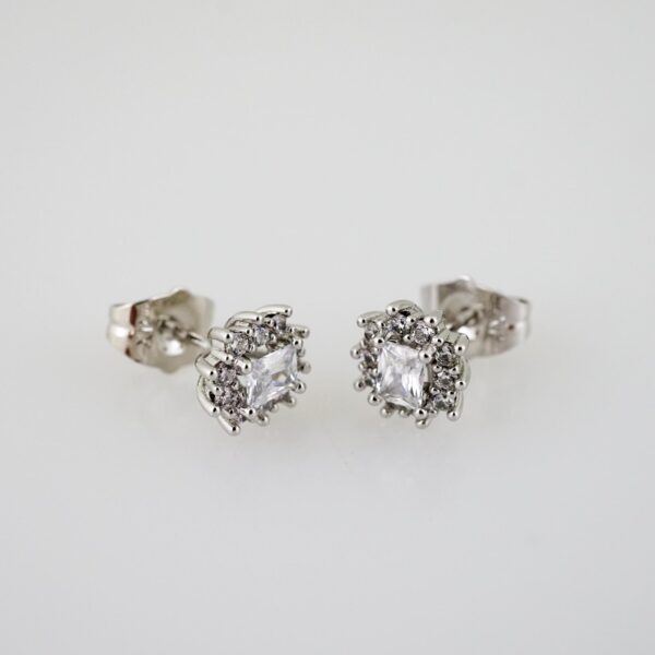 E2135 Earrings - Aretes - Zircon Stone - Silver Color