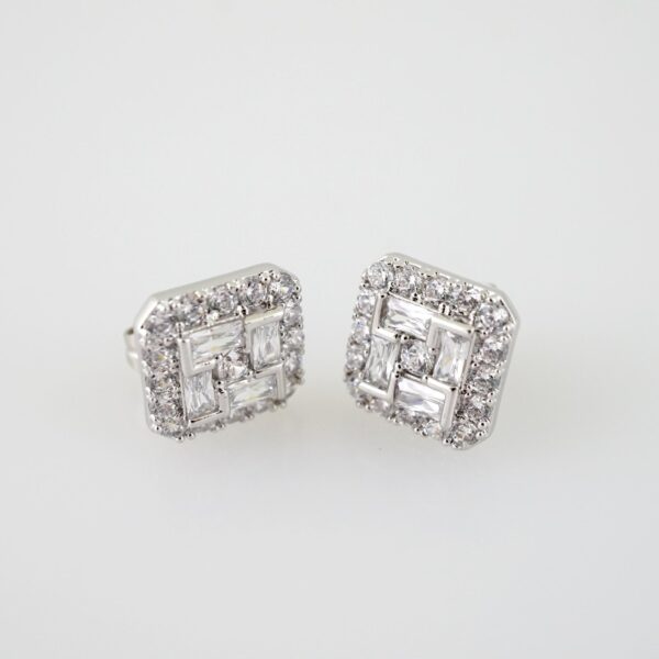 E2139 Earrings - Aretes - Zircon Stone - Silver Color
